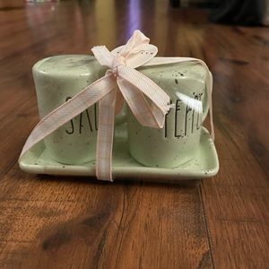 Rae Dunn green speckled salt and pepper shakers with tray